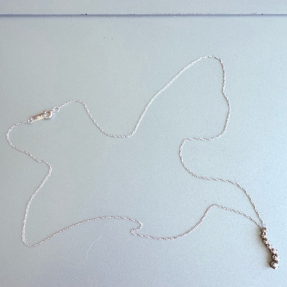 10K Solid White Gold Diamond Journey Wave Cascade Swirl Pendant Necklace - Picture 3 of 7